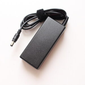 CHARGEUR POUR PC PORTABLE ASUS 19V * 3.42A – 5.5 * 2.5 mm 65W