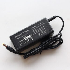 CHARGEUR Pour écran SAMSUNG A45-19V*2.52AW – 6.5*4.4mm