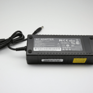 CHARGEUR  Pour Pc Portable DELL  19,5 V  6,7 A   7,5*0,7*5,0 mm 130 W